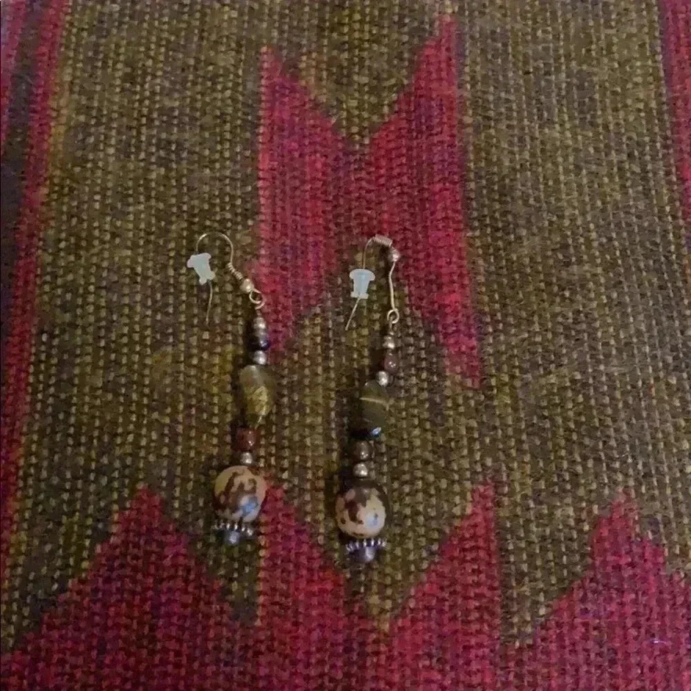 Women’s earrings